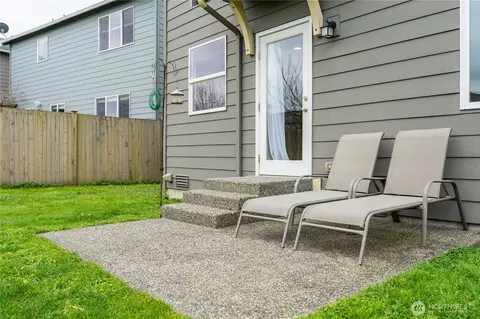Exterior - 14025 5th Pl W, Everett, WA 98208 photo 3 of 6