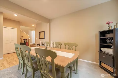 Dining - 14025 5th Pl W, Everett, WA 98208 photo 2 of 5