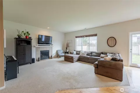 Living - 14025 5th Pl W, Everett, WA 98208 photo 1 of 3