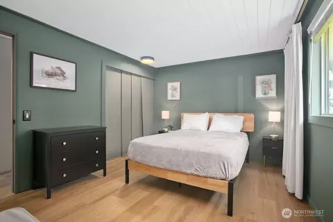 Bedroom - 19911 34th Dr SE, Bothell, WA 98012 photo 1 of 2