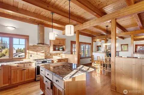Kitchen - 647 9th Ave N, Edmonds, WA 98020 photo 3 of 3