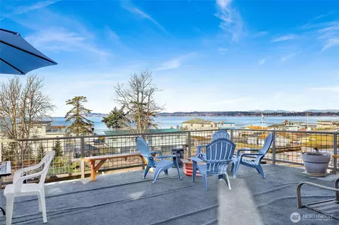 7444 Jackson Rd, Blaine, WA 98230