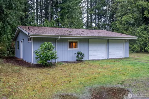 4692 NE Lincoln Rd, Poulsbo, WA 98370