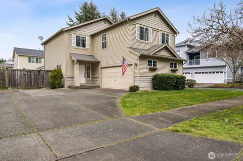 1222 Evans Ct, Dupont, WA 98327