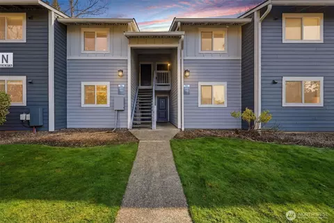 14222 NE 181st Pl #N101, Woodinville, WA 98072