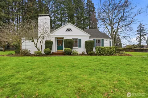 300 S Devine Rd, Vancouver, WA 98661