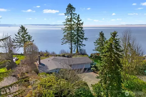 1128 Potlatch Beach Rd, Marysville, WA 98271
