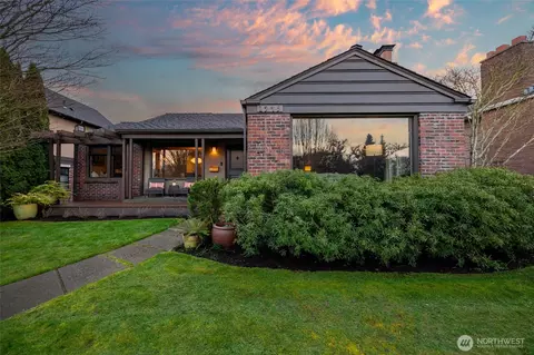 1945 35th Ave W, Seattle, WA 98199