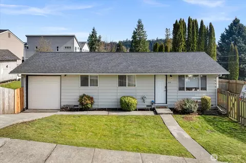 212 10th St, Snohomish, WA 98290