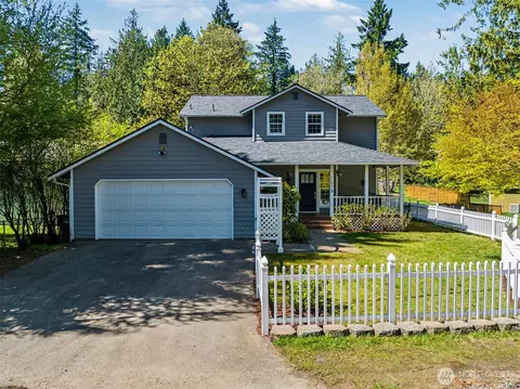 1535 Carr Blvd, Bremerton, WA 98312