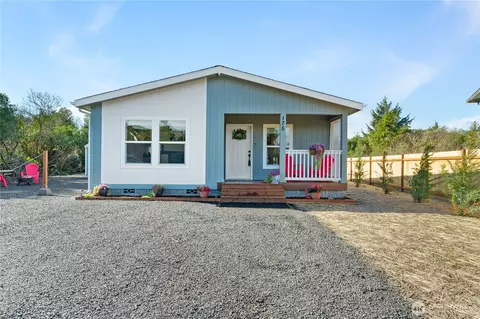 175 Wishkah St SW, Ocean Shores, WA 98569