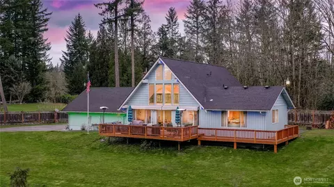 23923 SE 202nd St, Maple Valley, WA 98038