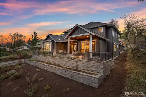 2720 Niagara St, Bellingham, WA 98226