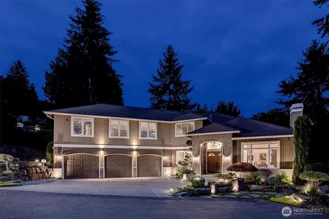 10523 NE 118th Ln, Kirkland, WA 98034