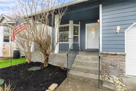 16541 Rainier View Dr SE, Yelm, WA 98597