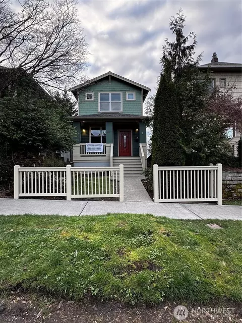 5607 12th Ave NE, Seattle, WA 98105