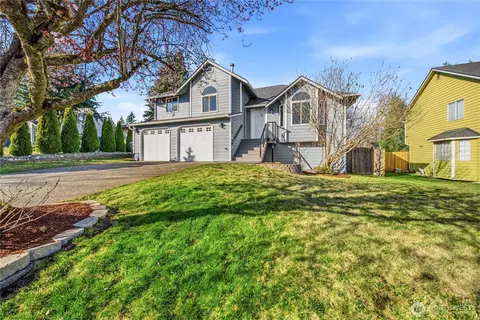 Exterior - 2413 98th St SE, Everett, WA 98208 photo 5 of 5