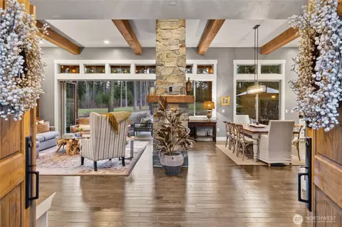 Entry Way - 330 Maple Leaf Loop, Cle Elum, WA 98922 photo 1 of 2