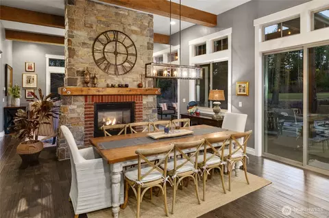 Dining - 330 Maple Leaf Loop, Cle Elum, WA 98922 photo 1 of 3