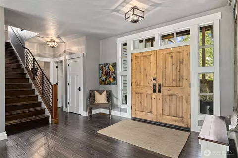 Entry Way - 330 Maple Leaf Loop, Cle Elum, WA 98922 photo 2 of 2