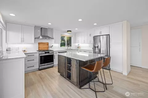 Kitchen - 712 Alder St, Edmonds, WA 98020 photo 1 of 5
