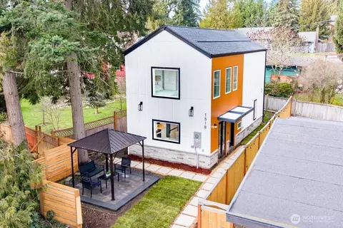 1518 NE 106th St, Seattle, WA 98125
