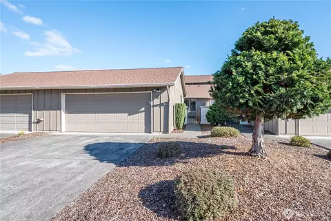 605 Peardale Ln #18, Longview, WA 98632