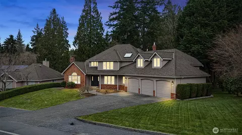 Exterior - 18632 29th Ave SE, Bothell, WA 98012 photo 8 of 8