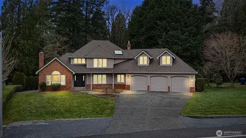 Exterior - 18632 29th Ave SE, Bothell, WA 98012 photo 7 of 8