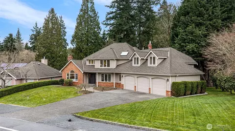 Exterior - 18632 29th Ave SE, Bothell, WA 98012 photo 4 of 8