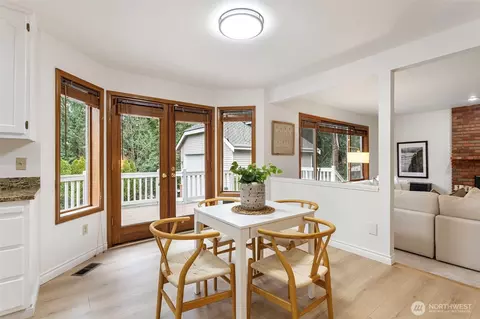 Dining - 18632 29th Ave SE, Bothell, WA 98012 photo 1 of 3