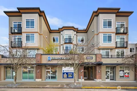 7116 Greenwood Ave N #305, Seattle, WA 98103