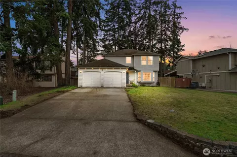 2212 149th St E, Tacoma, WA 98445