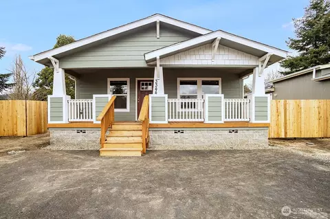 3344 Pine St, Longview, WA 98632