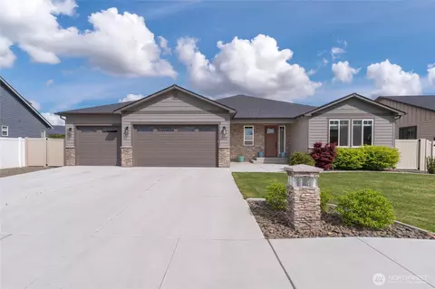 755 S Perry Ave, East Wenatchee, WA 98802