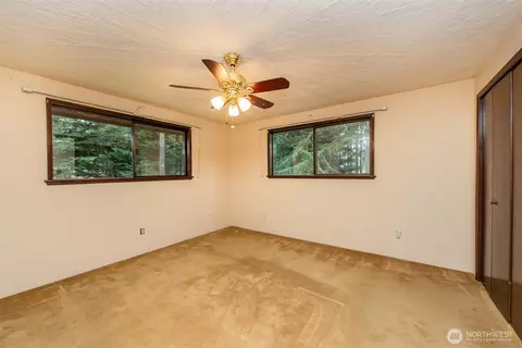 Bedroom - 10 Percy Ln, Sequim, WA 98382 photo 1 of 4