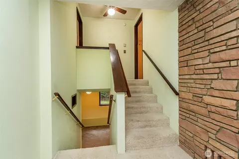 Entry Way - 10 Percy Ln, Sequim, WA 98382 photo 1 of 2