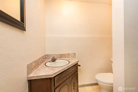 Bath - 10 Percy Ln, Sequim, WA 98382 photo 5 of 5