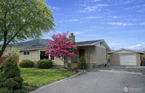 1127 Central Ave, Oroville, WA 98844