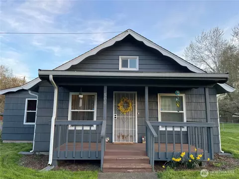 500 South St, Centralia, WA 98531