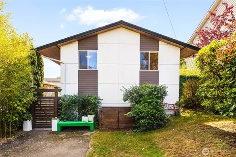 4031 30th Ave S #B, Seattle, WA 98108