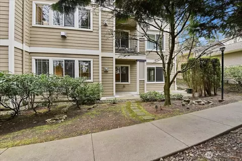 107 164th St SE #2-103, Bothell, WA 98012