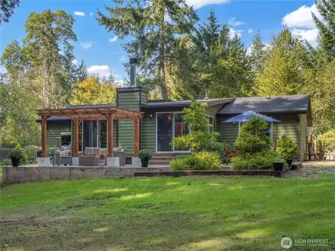19816 30th St SW, Lakebay, WA 98349