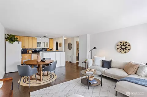 632 13th Ave E #12, Seattle, WA 98102