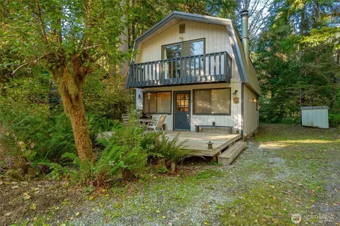 7018 Olympus Way, Glacier, WA 98244