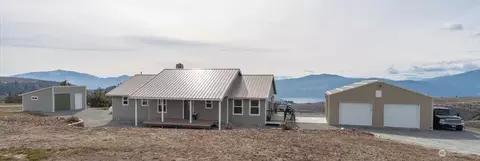 605 Chelan Trails Rd, Manson, WA 98831