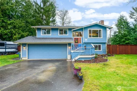 5984 Longdin Rd, Ferndale, WA 98248