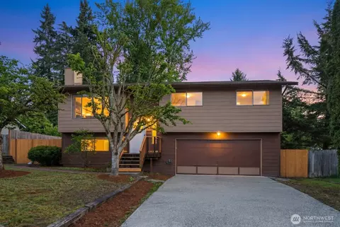7528 206th Pl NE, Redmond, WA 98053