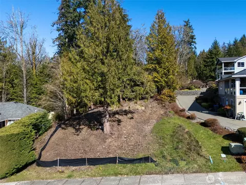 6022 Osprey Cir, Bremerton, WA 98312
