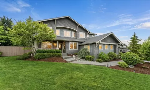 7041 Eagle Lake Dr SE, Snoqualmie, WA 98065